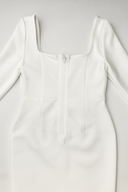 Vestido blanco midi con mangas largas y volantes - Size M