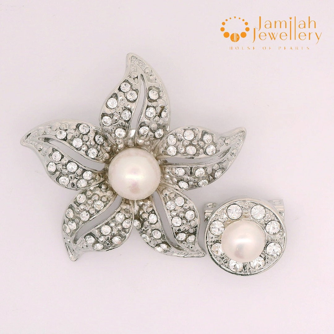 Brooch Fresh Water Pearls