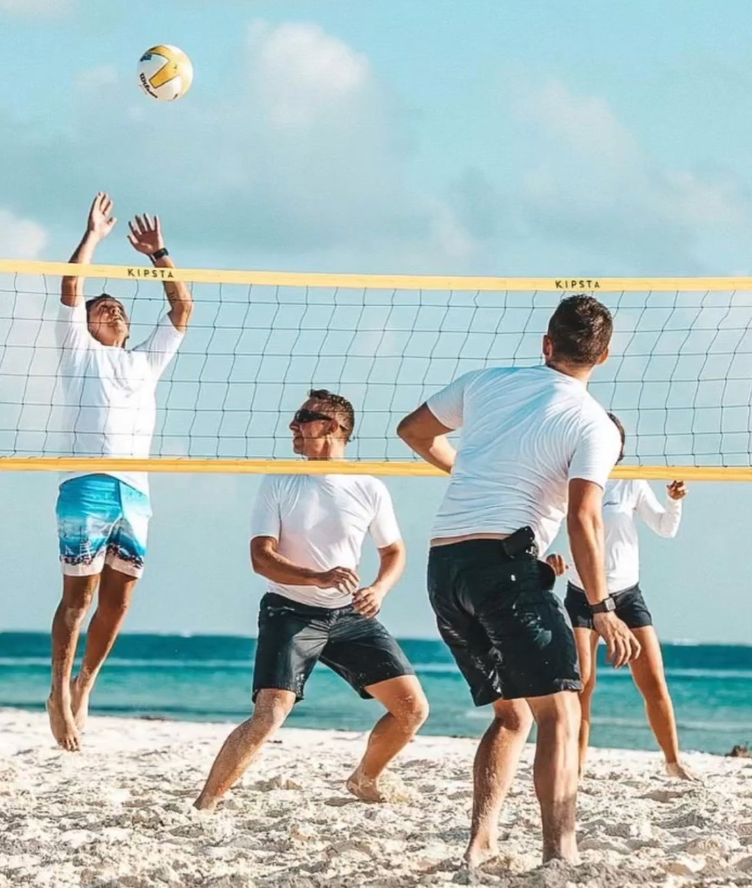 Beach volleyball 