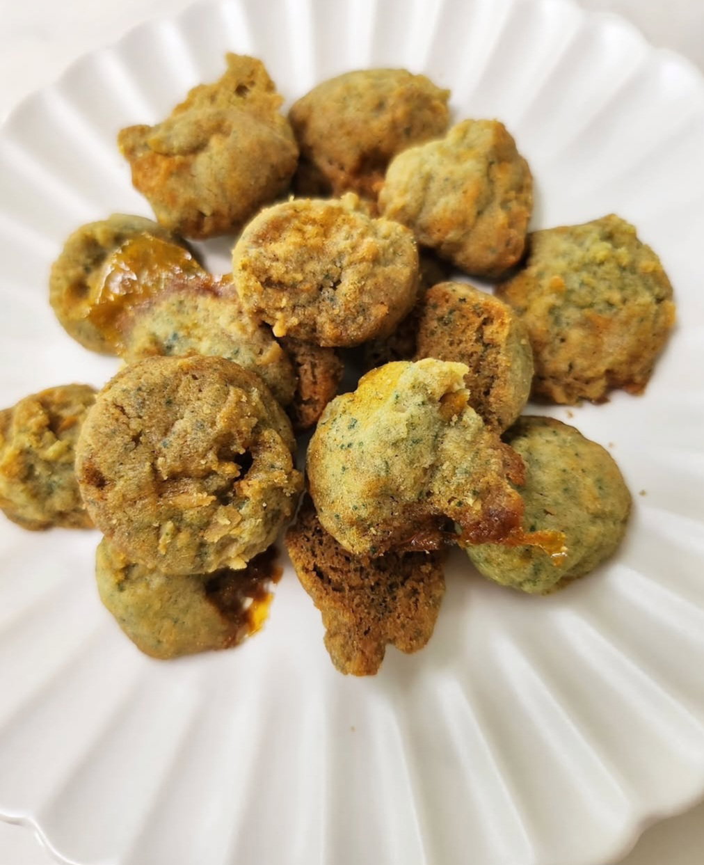 Pandan Coconut Cookies