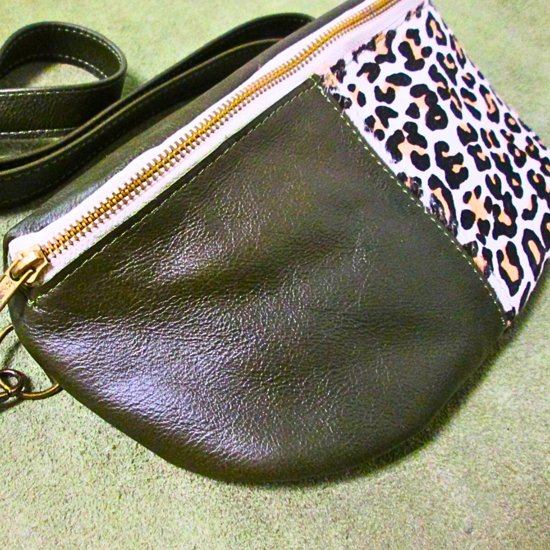Vega Moon Bag Animal Print  _4