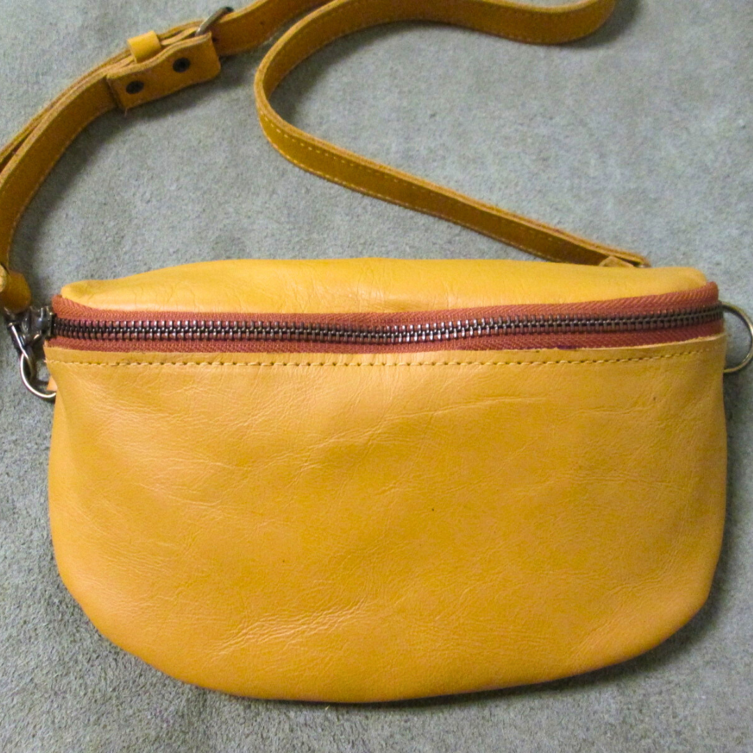 Vega Moon Bag Plain Yellow_0