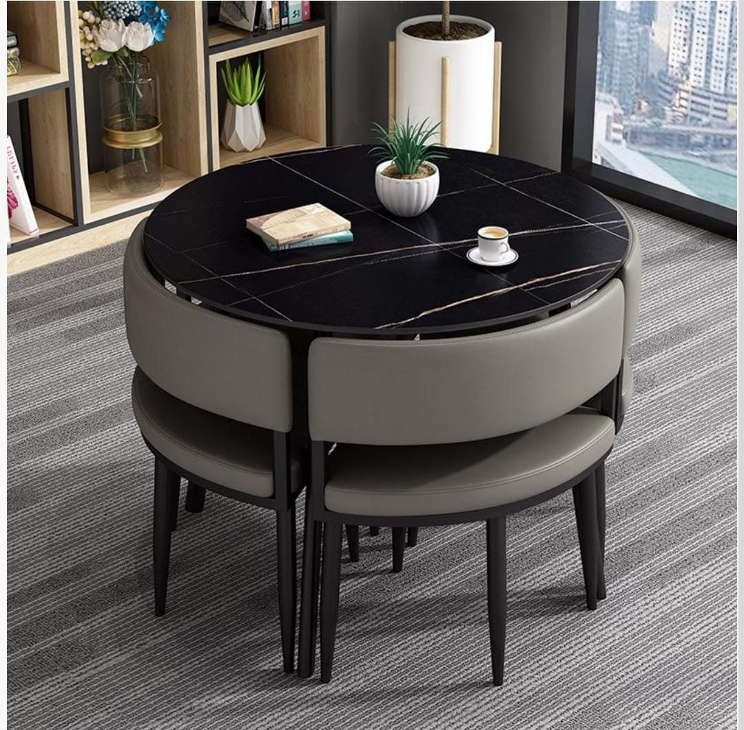 Table ronde design avec 4 chaises  ARTICLE N°: VDR_0019