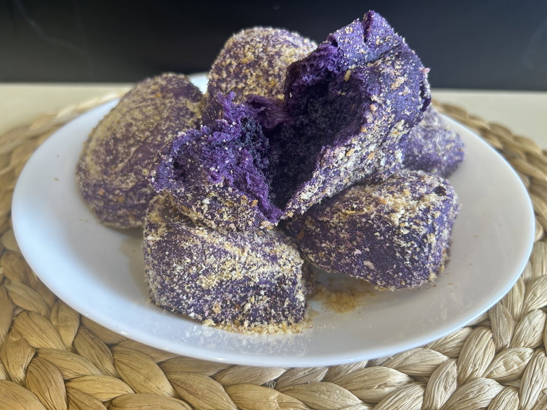 Ube Pandesal (8 pcs)