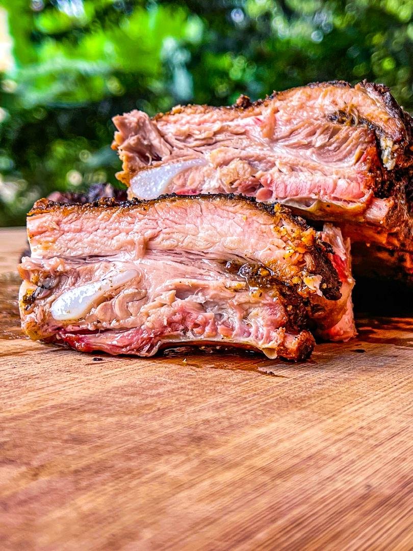 SMOKED PEPPER PORK SPARE RIBS 