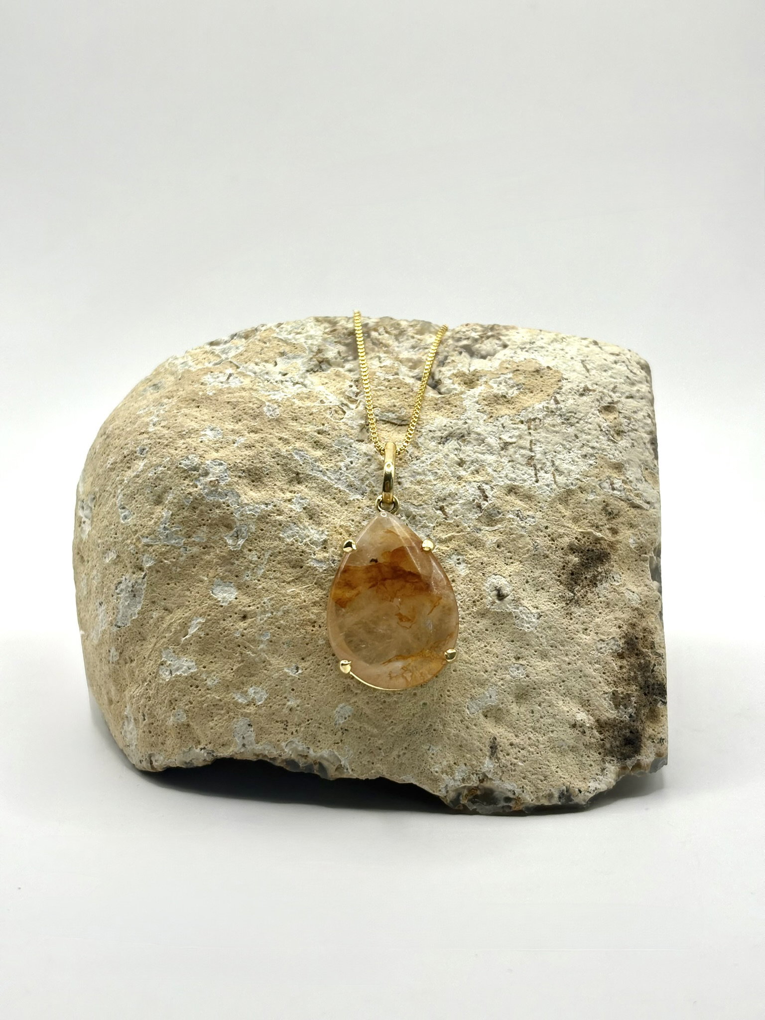 Dije Regina Gold_2