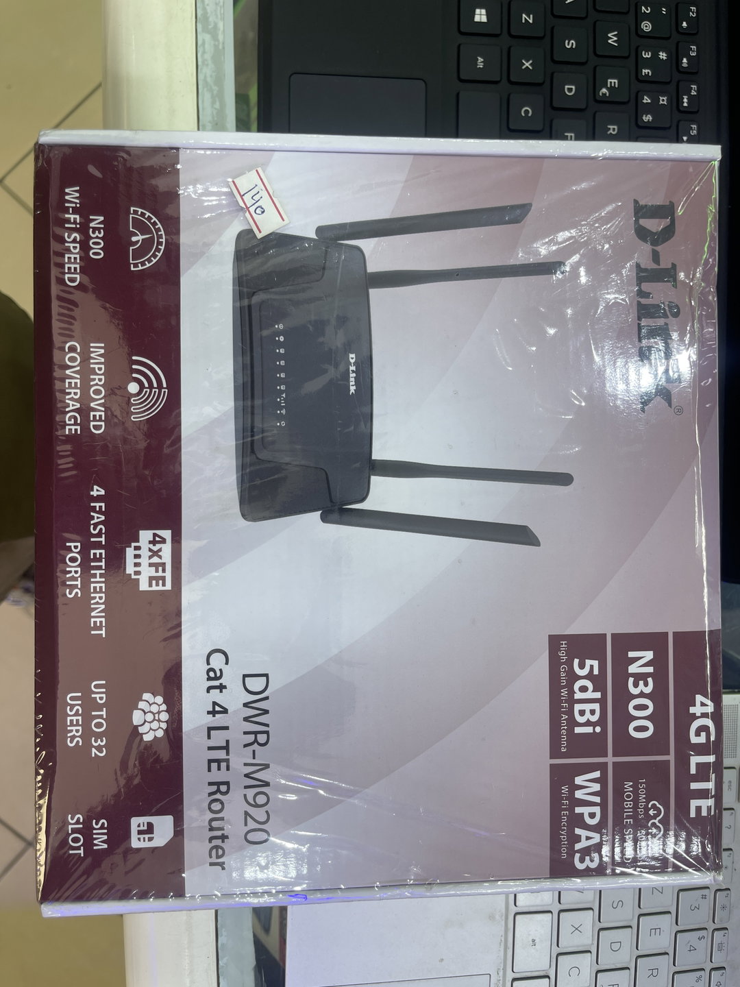 D-LINK N300 4G LTE DER-M920