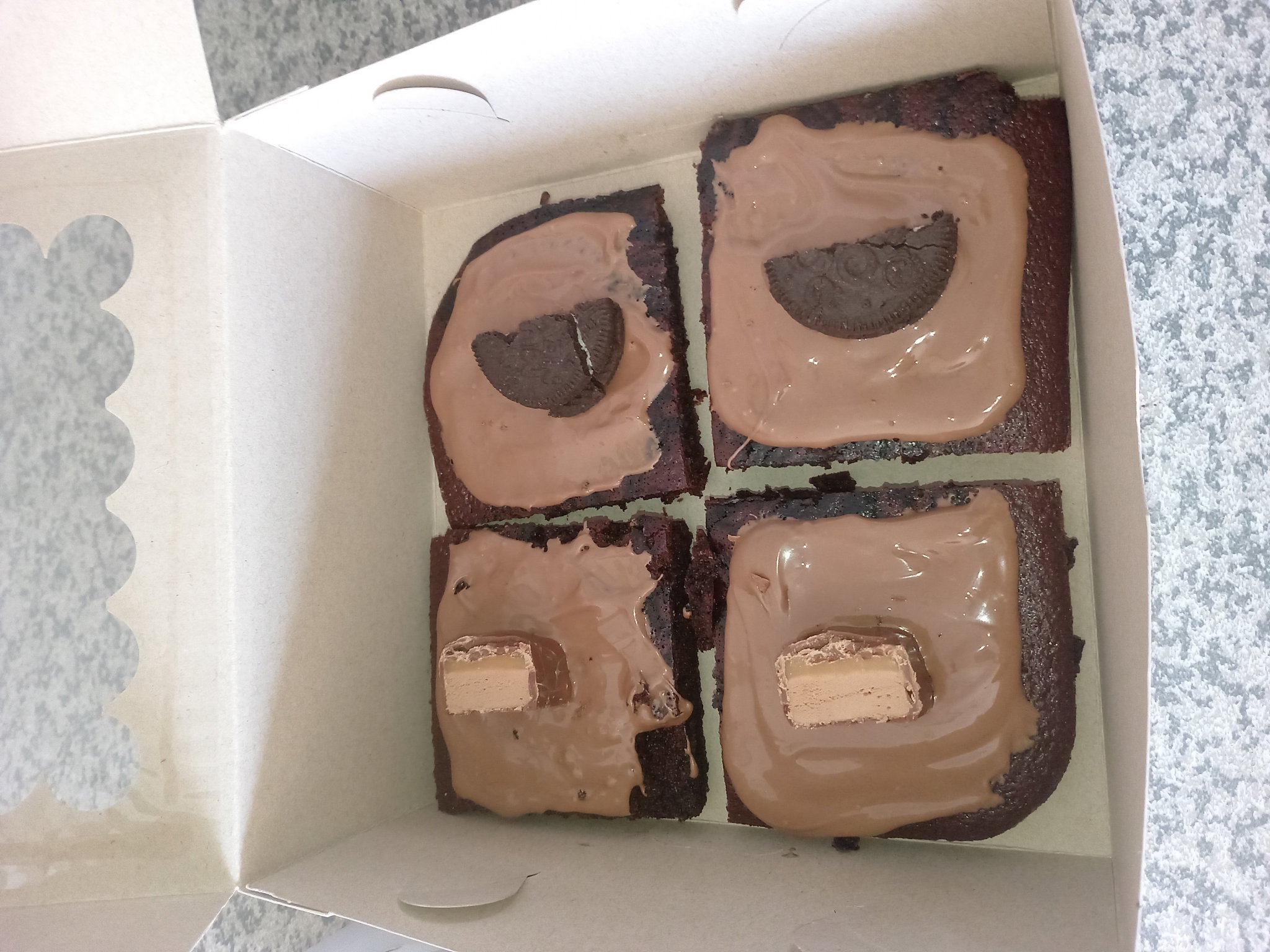 Luxury Brownie Box_1