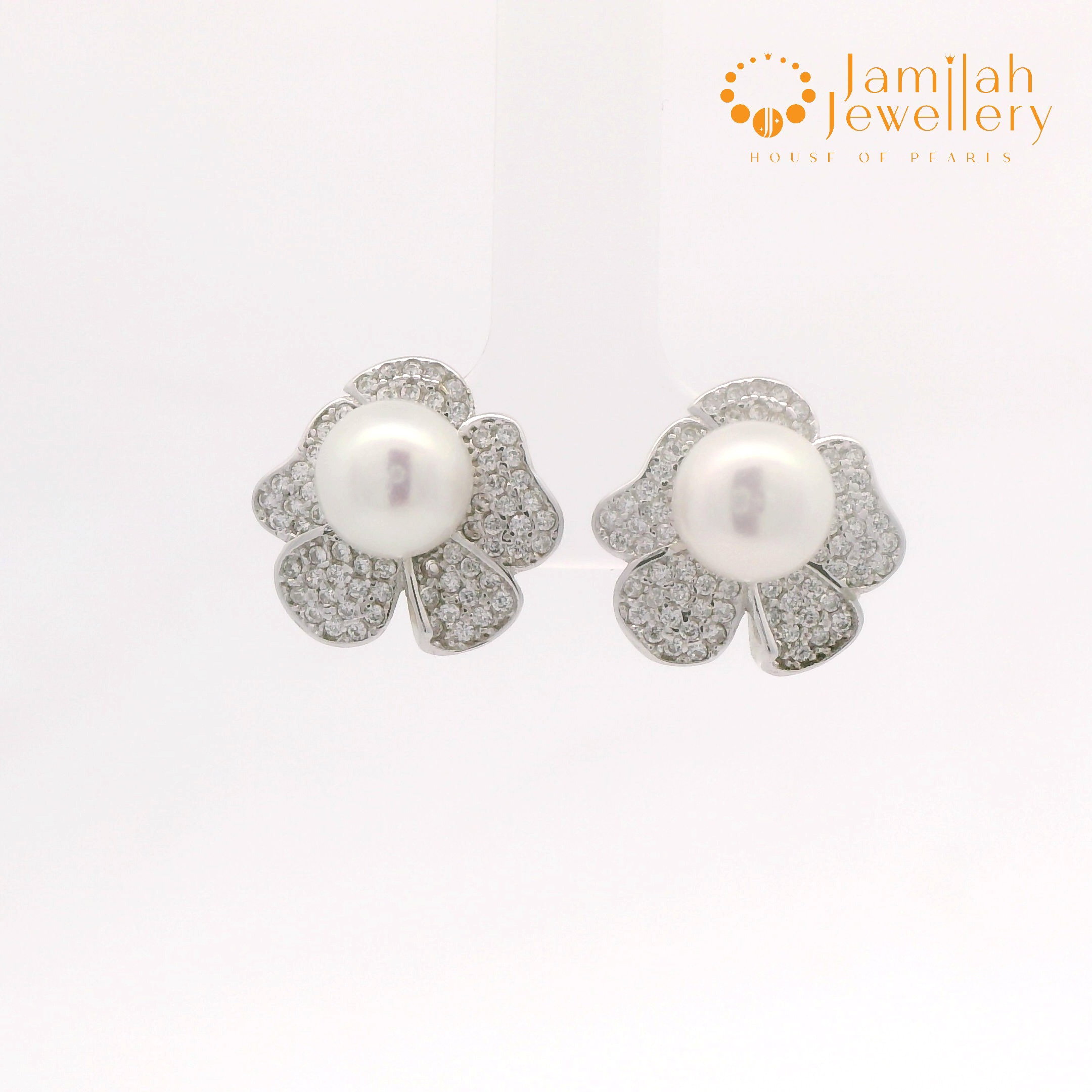 Silver 925 Stud Earrings with Freshwater Pearl