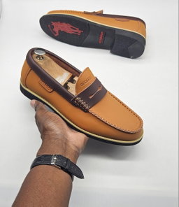 Mocassin ( XPF ) 
