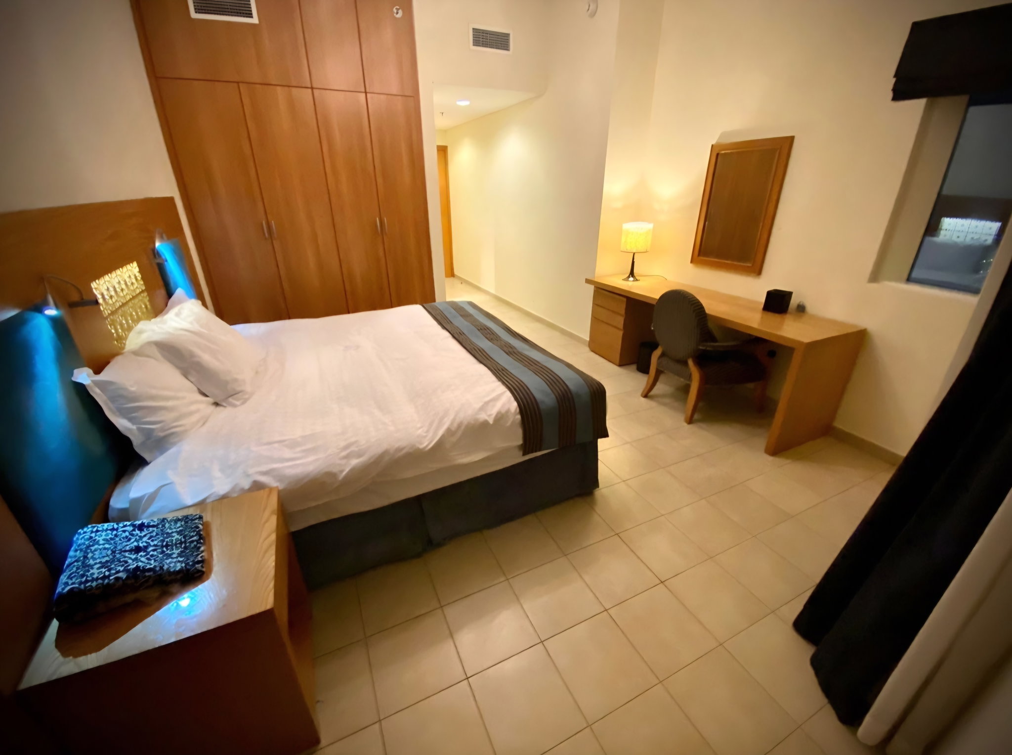 Junior Master Bedroom_6