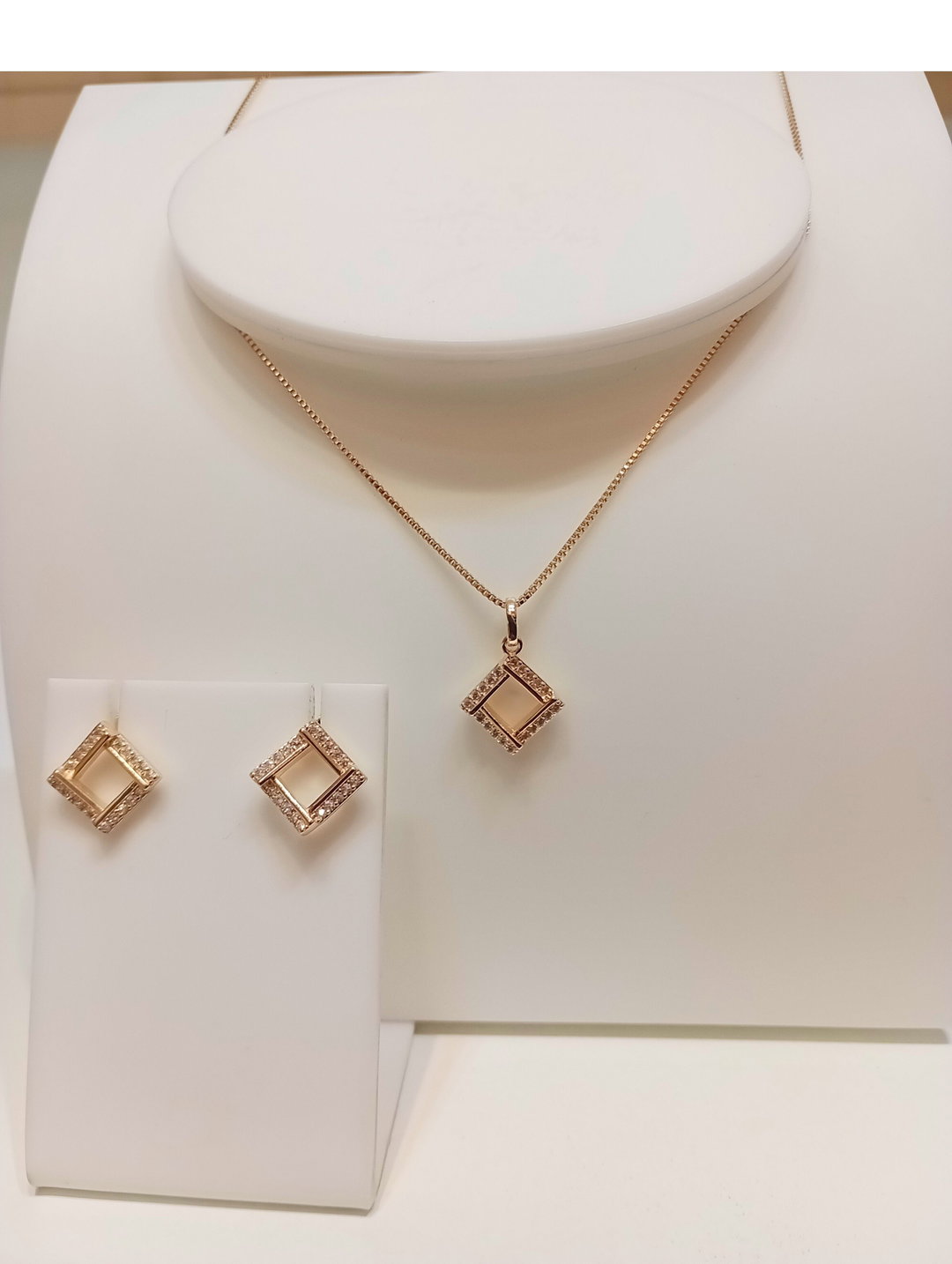 Conjunto Losango banhado a Ouro 18k