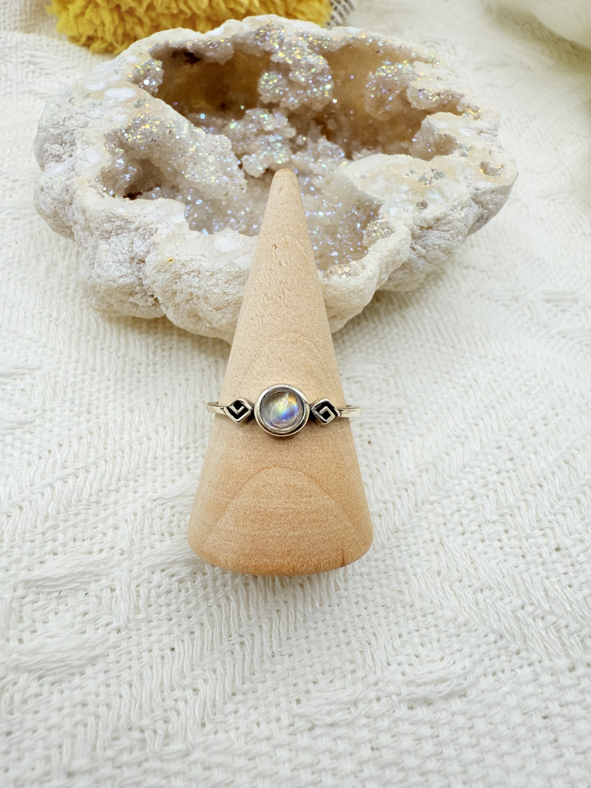Rainbow Moonstone Ring_3