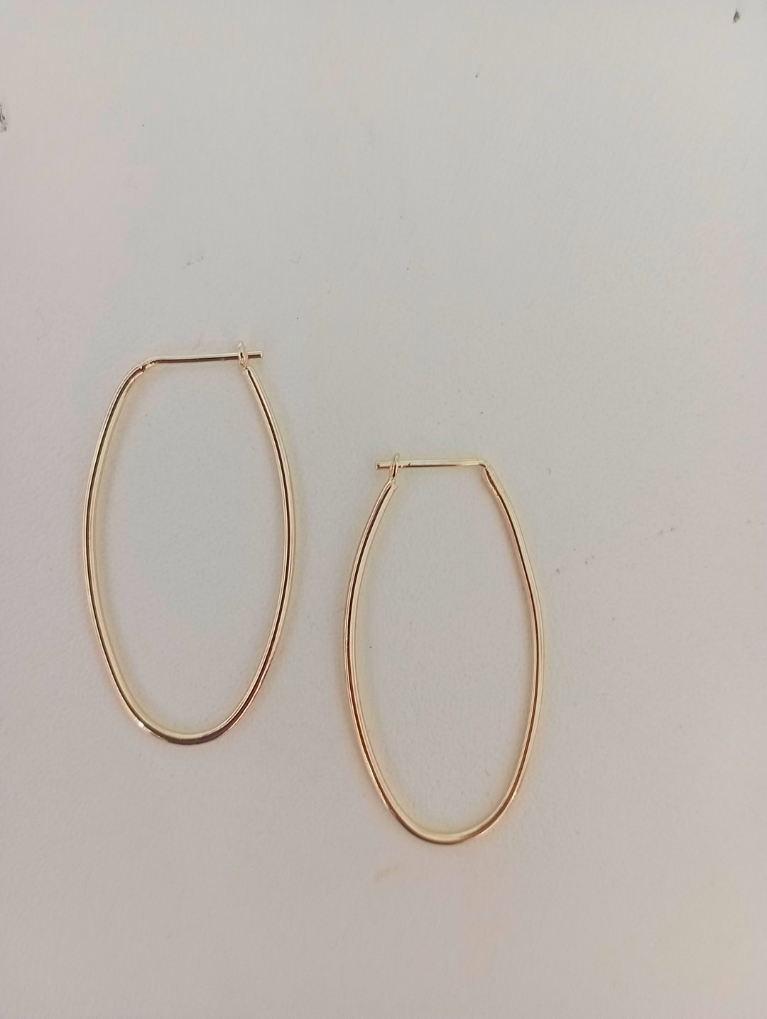 Argola Oval banhada a Ouro 18k