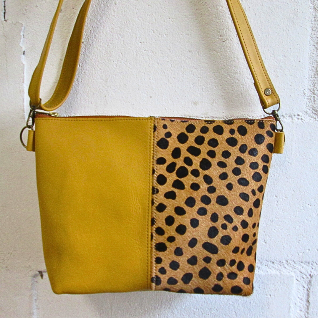 Savanna Sling Yellow