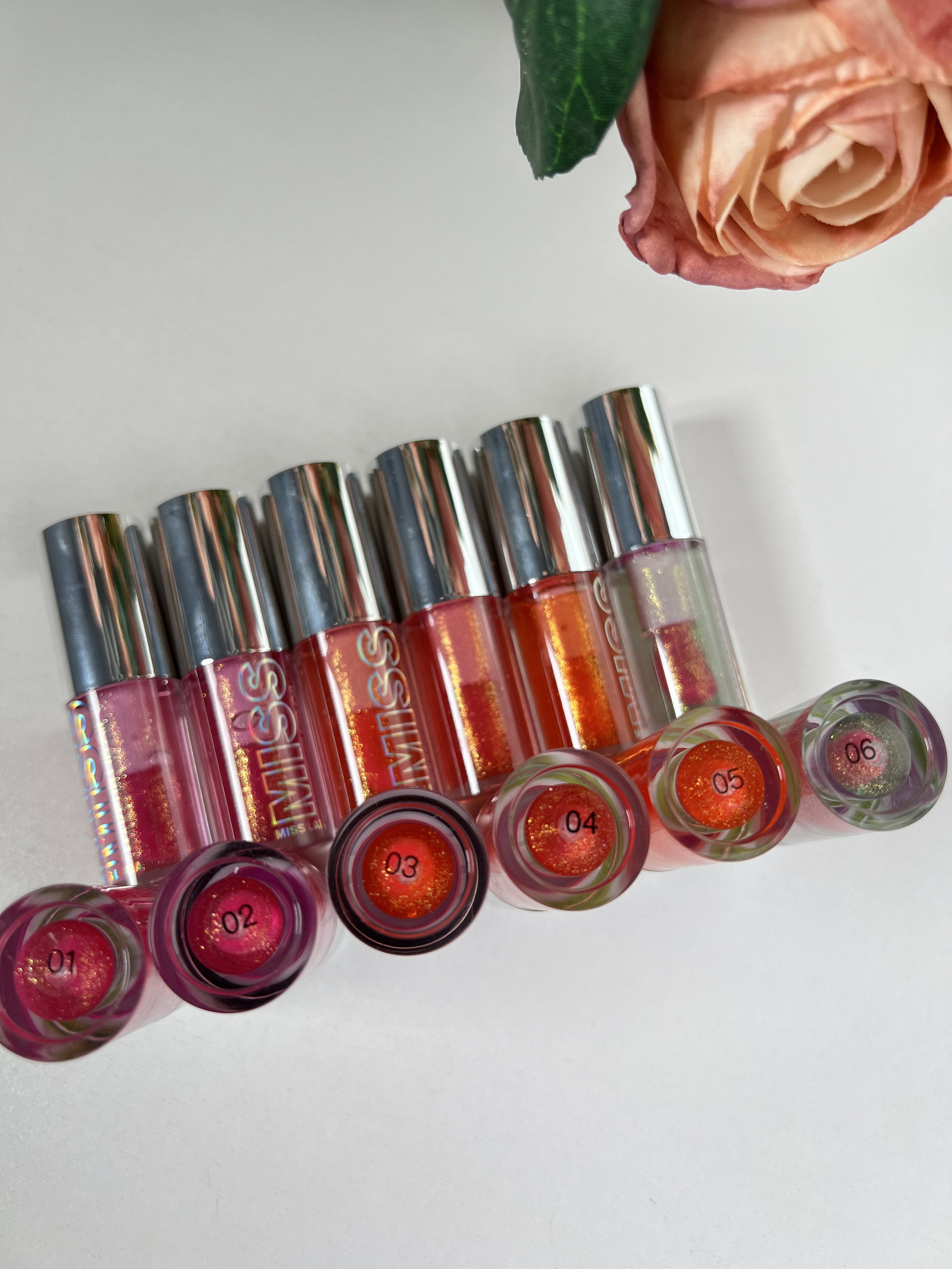Gloss miss Larra_1