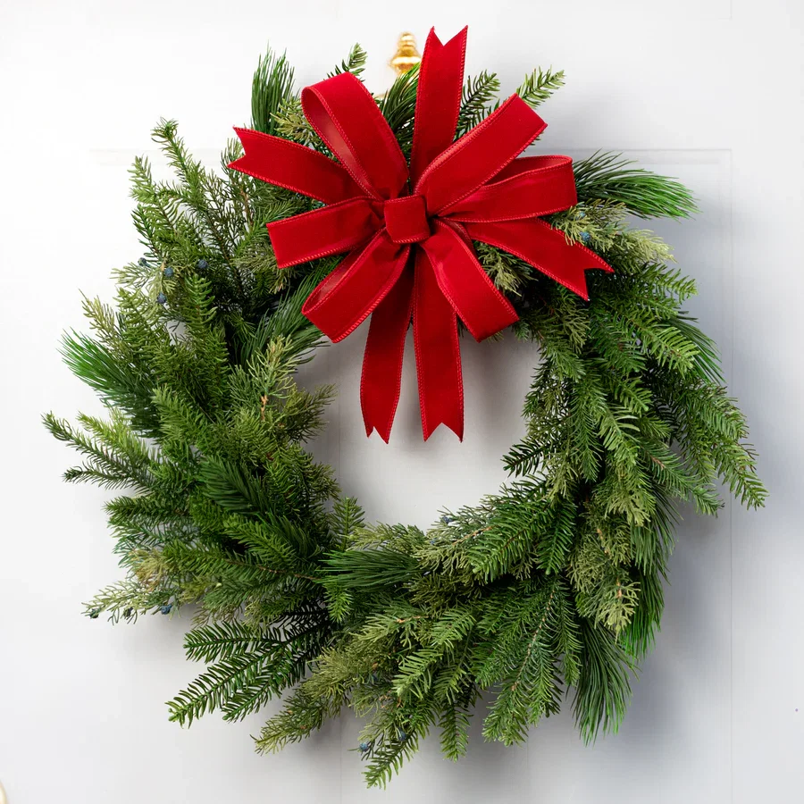 24" Belgium Pine Wreath: Evergreen (54 tips)_1
