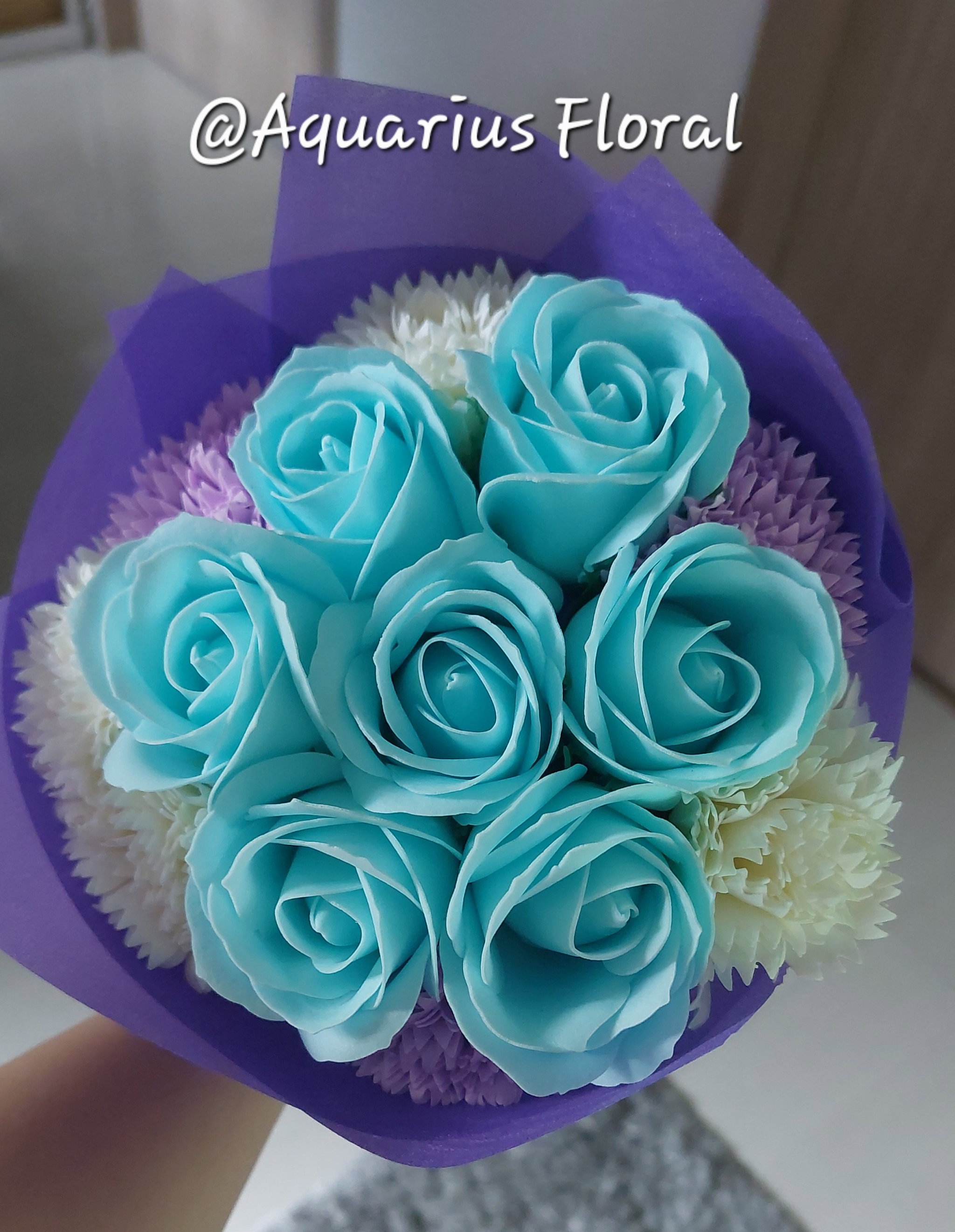 Roses & Carnation Bouquet_0