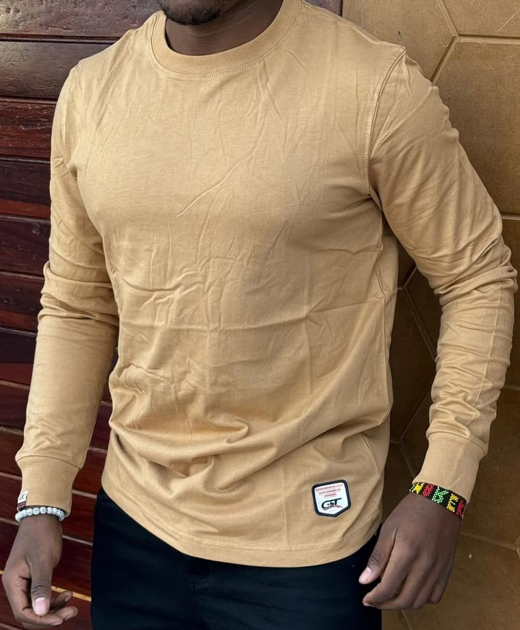 Cream long sleeved tshirts _0