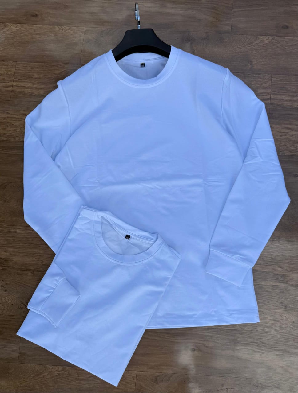 Long sleeved White _0
