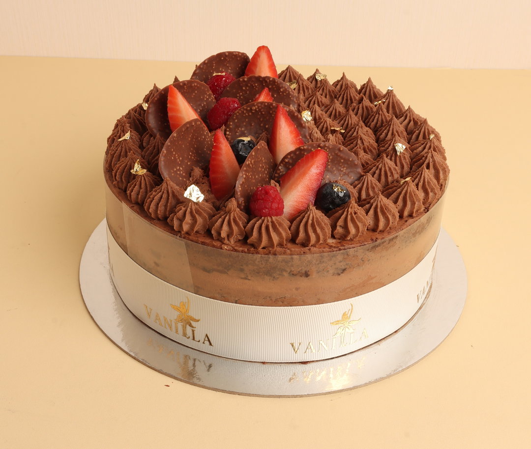 Chocolate Strawberry Cake