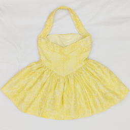 Vestido corto amarillo con cuello halter y falda amplia - Size M