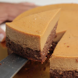 Porción Chocoflan Keto 