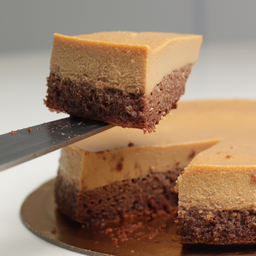 Porción Chocoflan Keto 