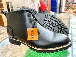 Black  boot shoes
