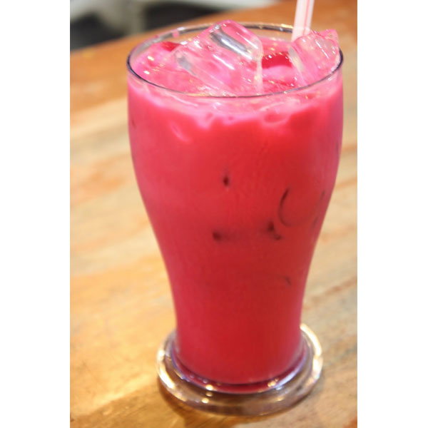⁠  ⁠Iced Bandung Spritzy