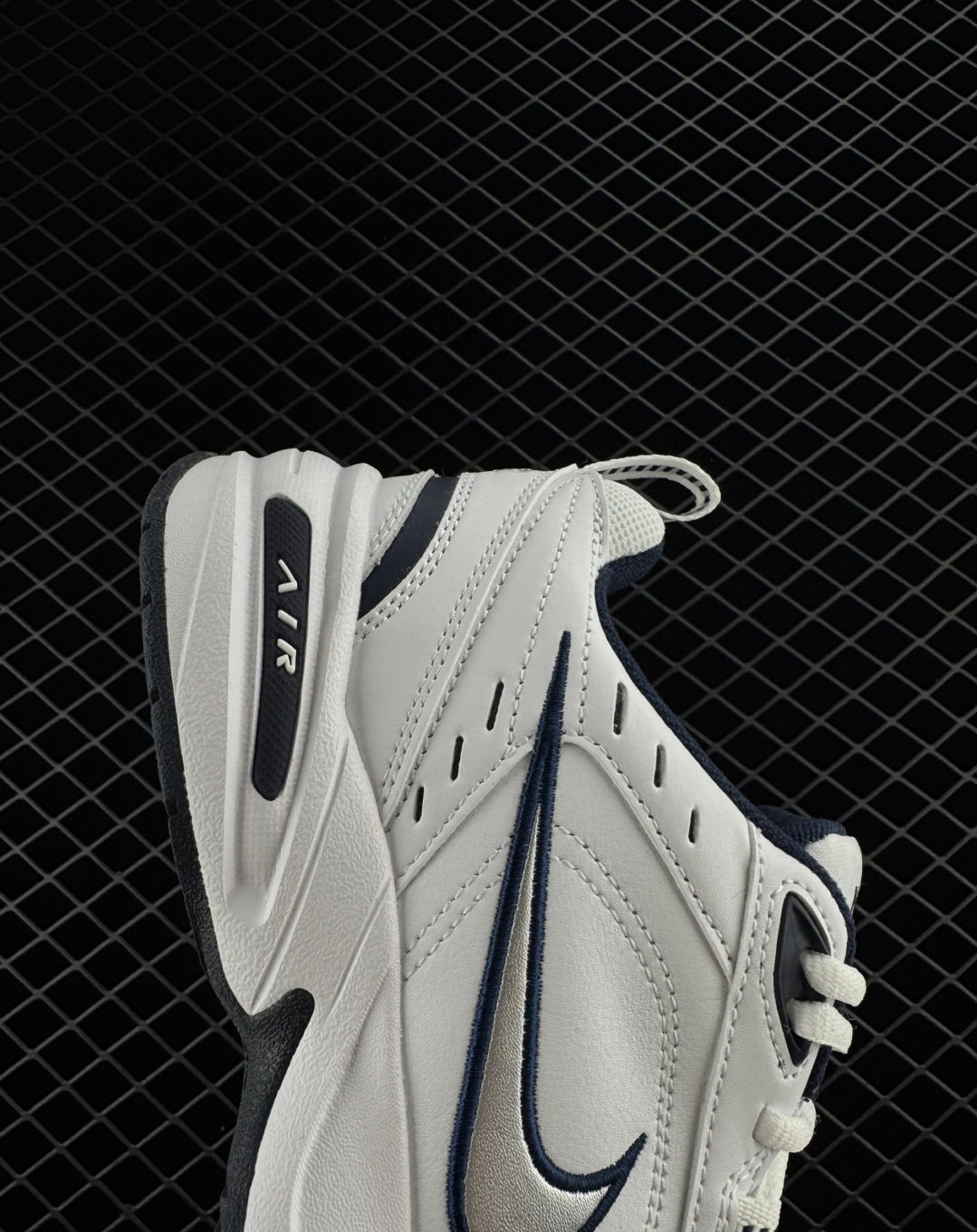 NIKE AIR MONARCH _4