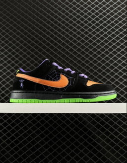 NIKE SB DUNK LOW ‘Night Of Mischief’
