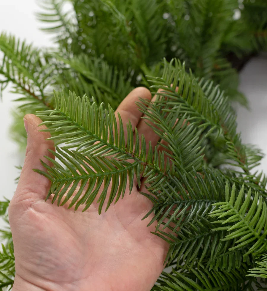 24" Real Touch Balsam Pine Wreath_1