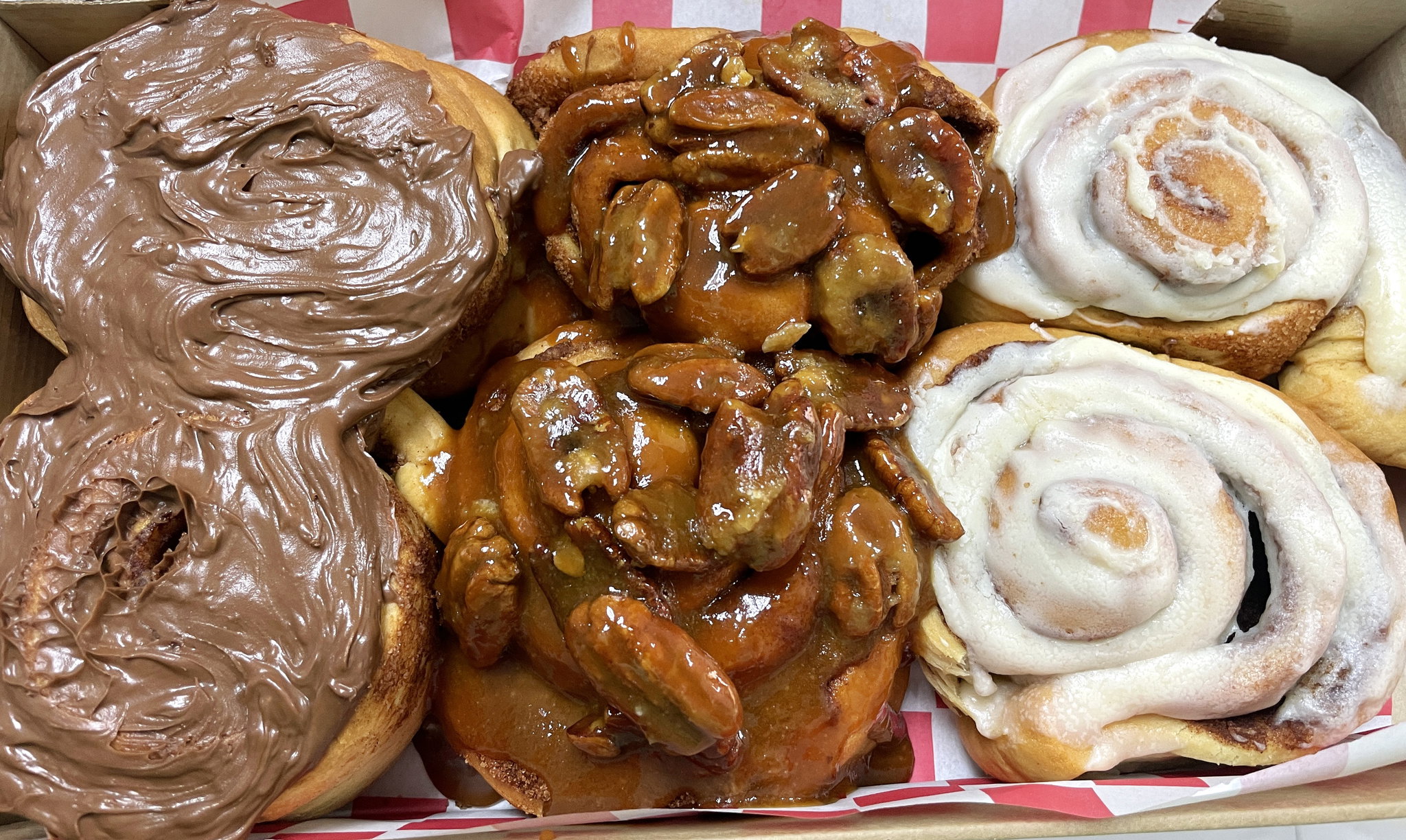  6 x cinnamon rolls_0