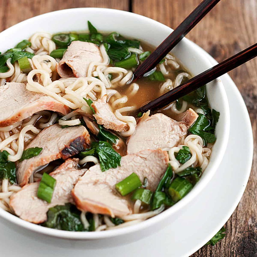 Instant Soup Noodles with Pork