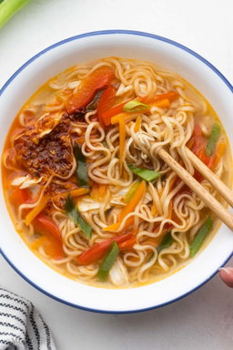 Instant  Soup Noodles with Vegetables