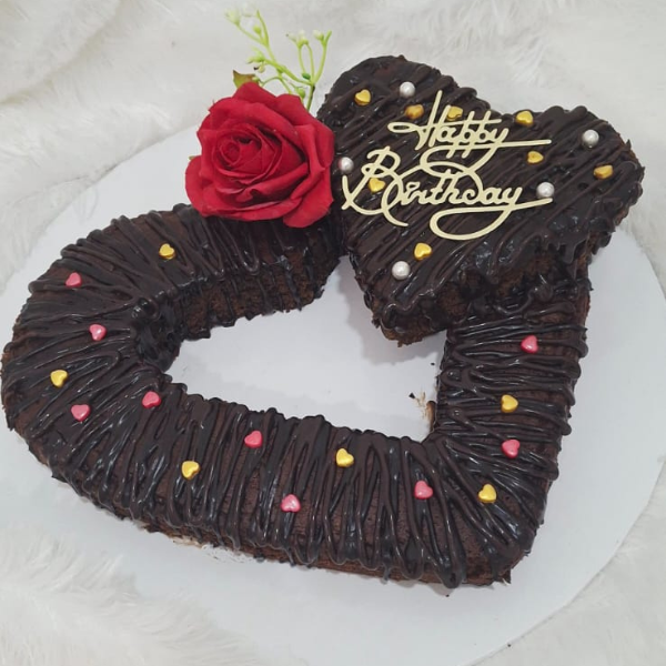 Heart Brownie Cake