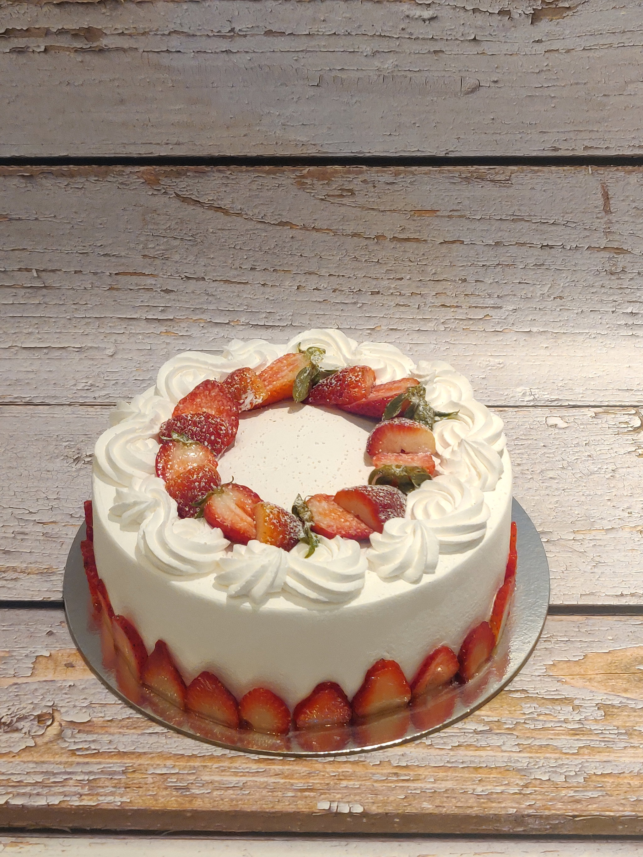Strawberry Ice Cream Cake_0