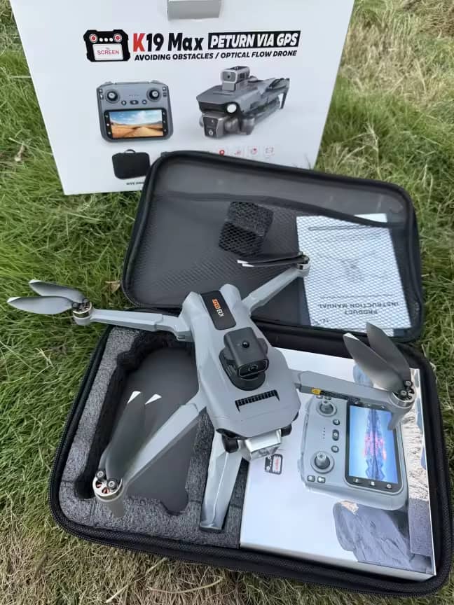 DJI Mini 5 Pro Fly More Combo Plus avec DJI RC 2, drone avec caméra, CMOS de 2,5 cm, drone 4K pour débutants, détection d'obstacles, ActiveTrack 360°, rotation du cardan à 225°, durée de vie prolongée_1
