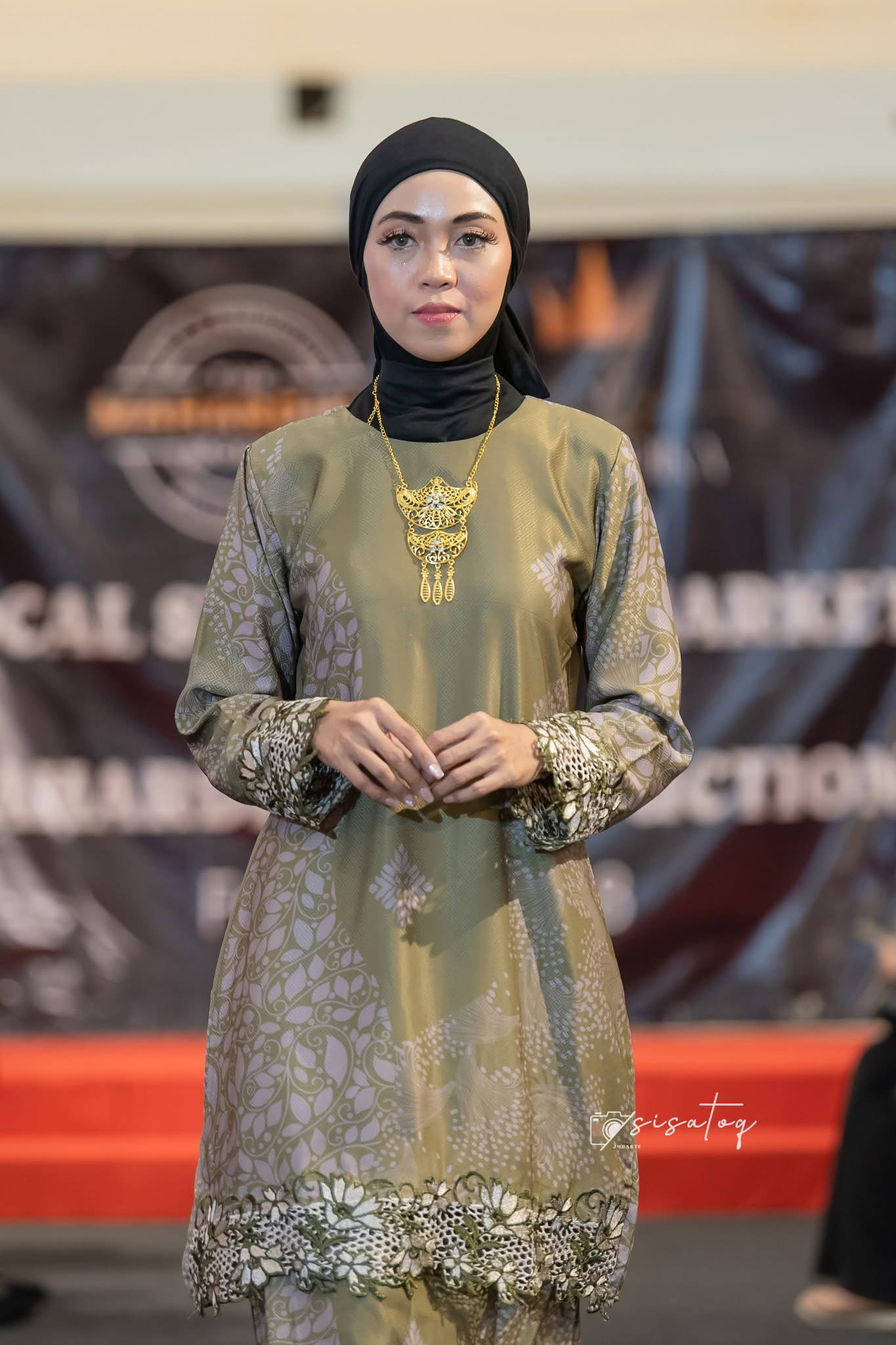 Runway Exclusive Collections_3