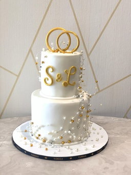 2 Tiers engagement cake