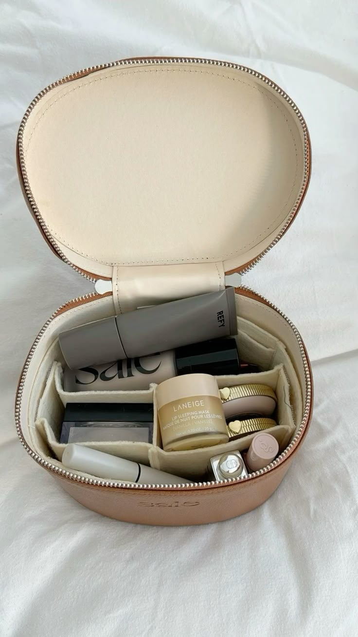 Charlotte Make up _3