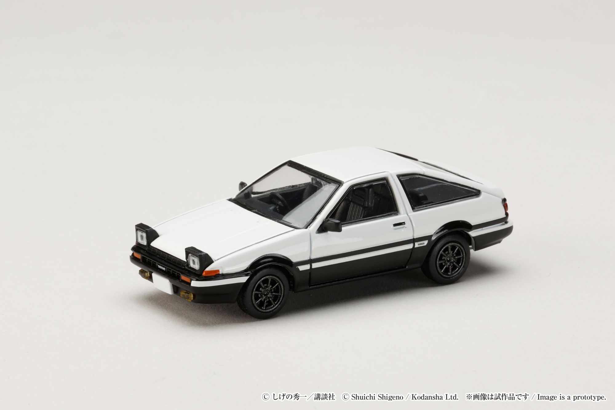 HOBBY JAPAN MODEL 1/64 TOYOTA SPRINTER TRUENO AE86 / INITIAL-D TAKUMI FUJIWARA VS KEISUKE TAKAHASHI (BLISTER PACK)_6