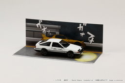 HOBBY JAPAN MODEL 1/64 TOYOTA SPRINTER TRUENO AE86 / INITIAL-D TAKUMI FUJIWARA VS KEISUKE TAKAHASHI (BLISTER PACK)