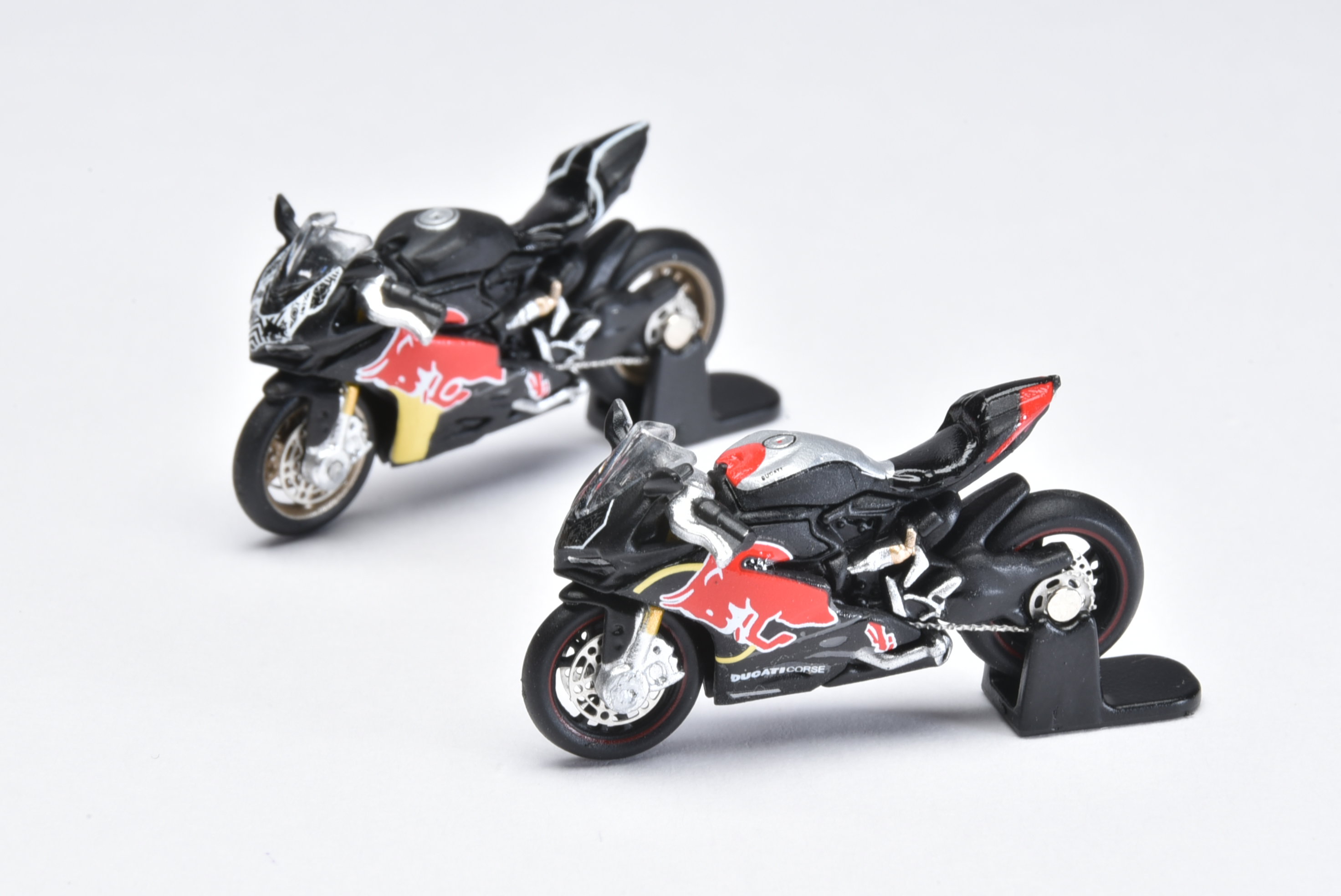 MINIBIKE MODEL 1/64 DUCATI 1299S_9