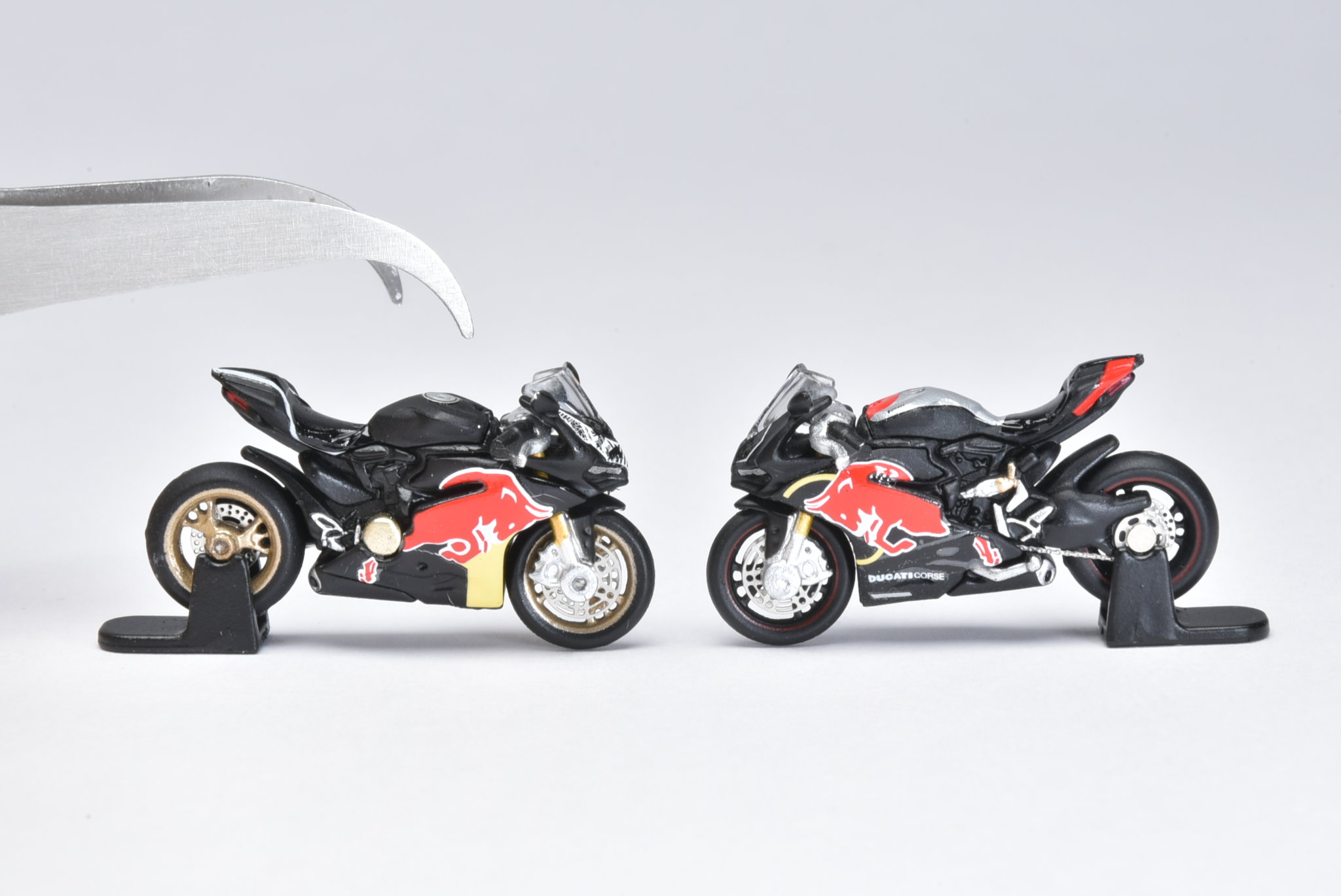 MINIBIKE MODEL 1/64 DUCATI 1299S_11