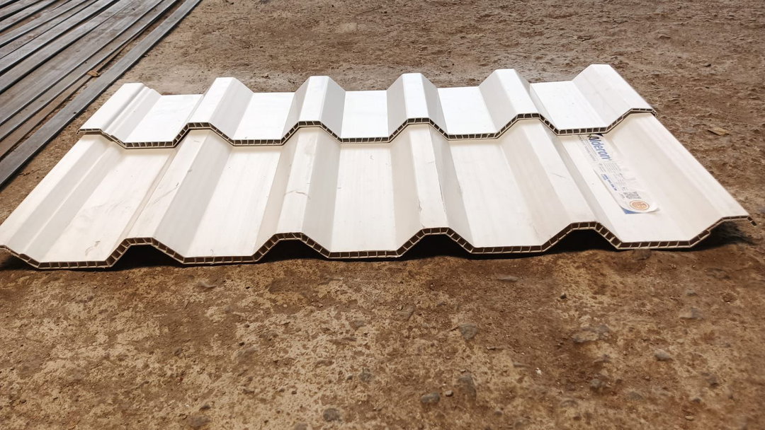 Atap UPVC 830 10mm double layer upvc