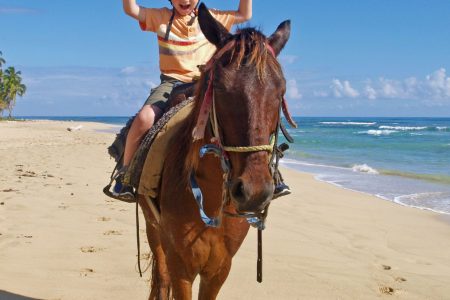 Paseo a Caballo con playa Macao_1