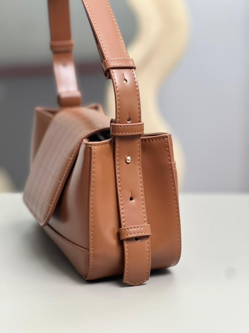 Mia Shoulder Bag By 2Morrow_6
