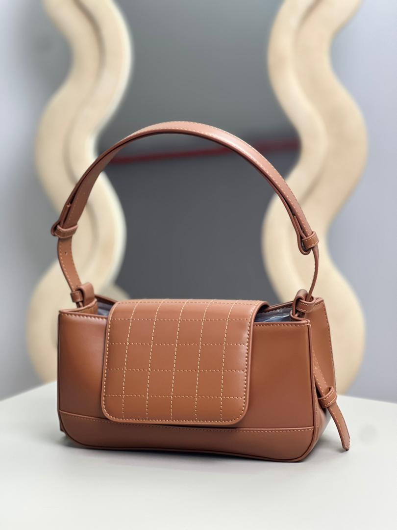 Mia Shoulder Bag By 2Morrow_8